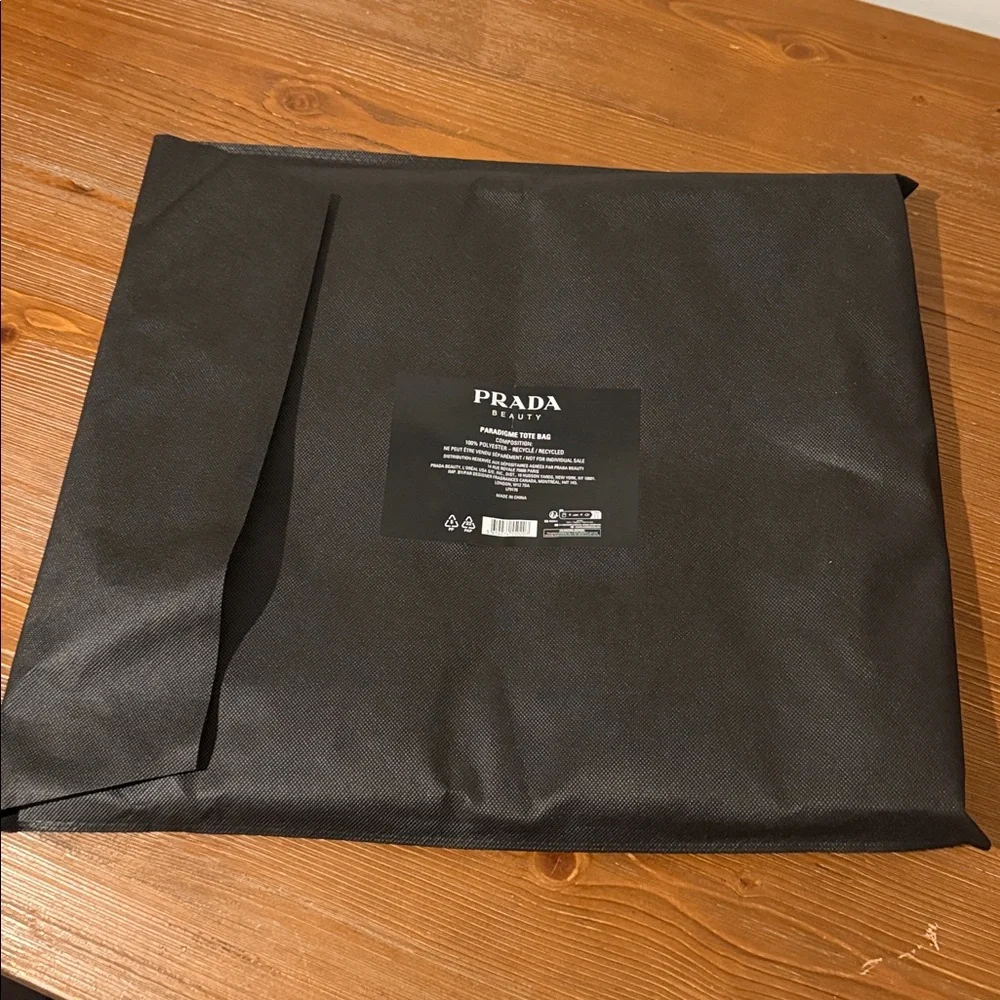 PRADA Beauty Forest Green Tote Bag with Strap & Dust Bag Brand New!! - Picture 10 of 10
